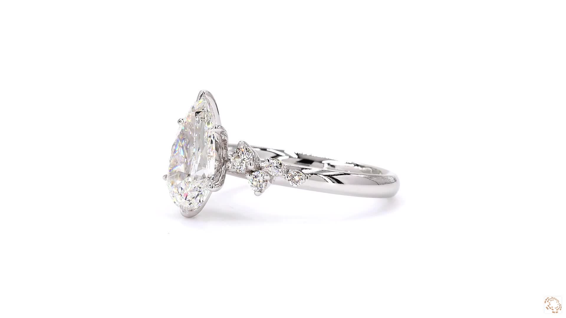 Pear cut ring with diamond studded pave band - Image 3