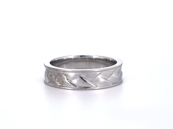 Elegant white gold designed band