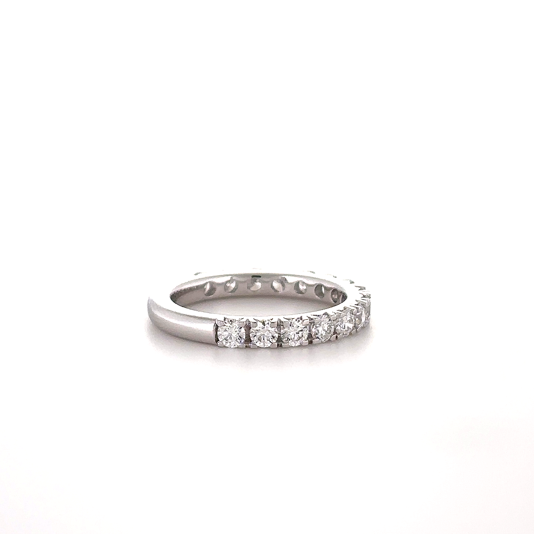 Round studded halfway eternity band - Image 3