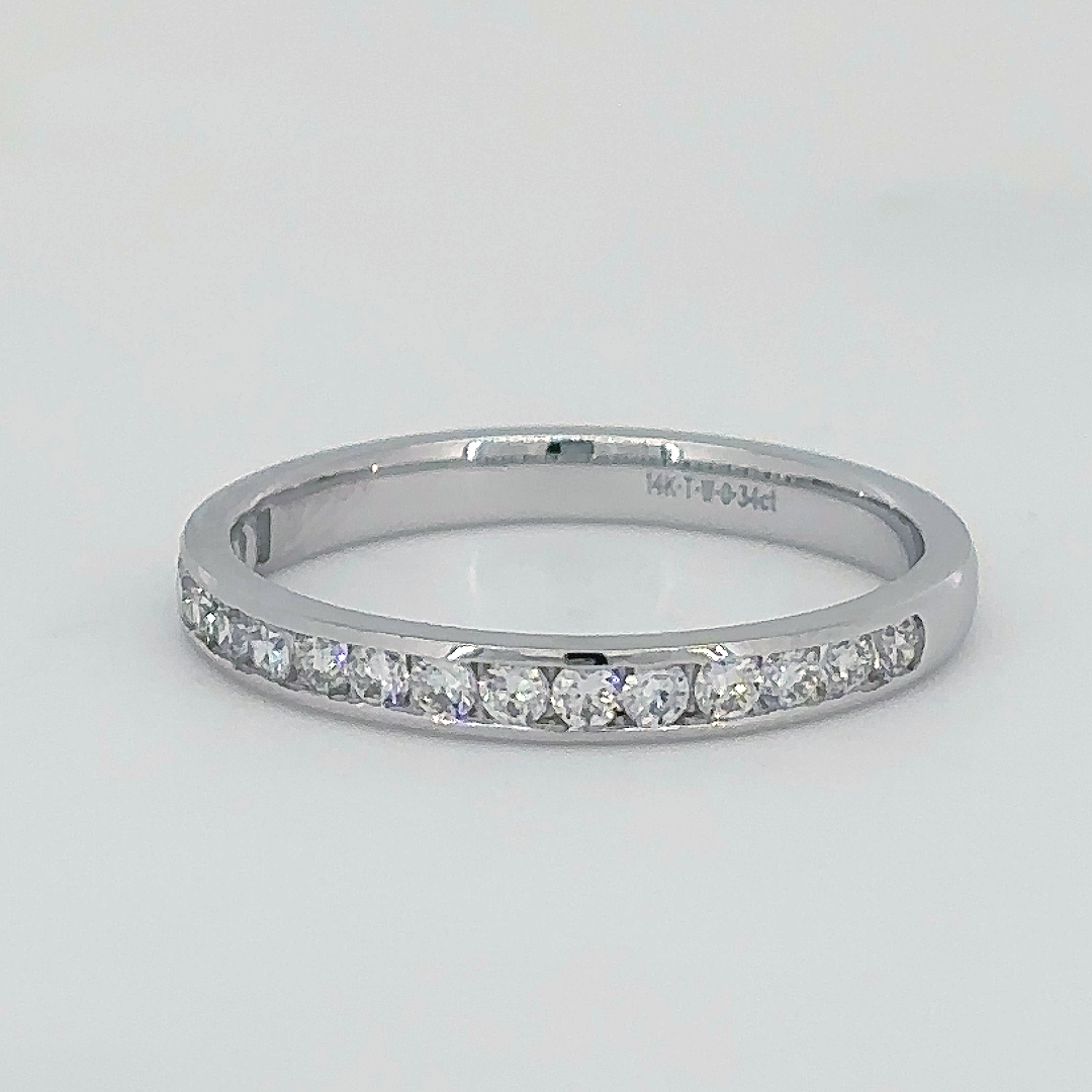 Round studded halfway infinity ring