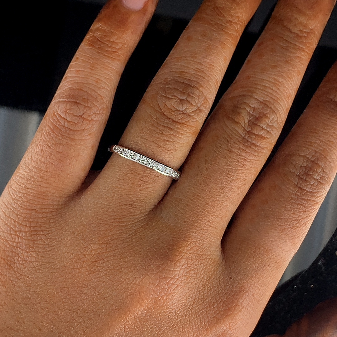 Round studded halfway infinity ring - Image 2