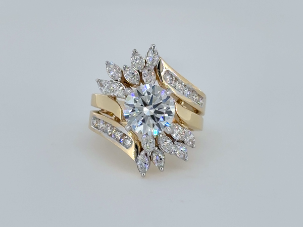 Floral design diamond ring