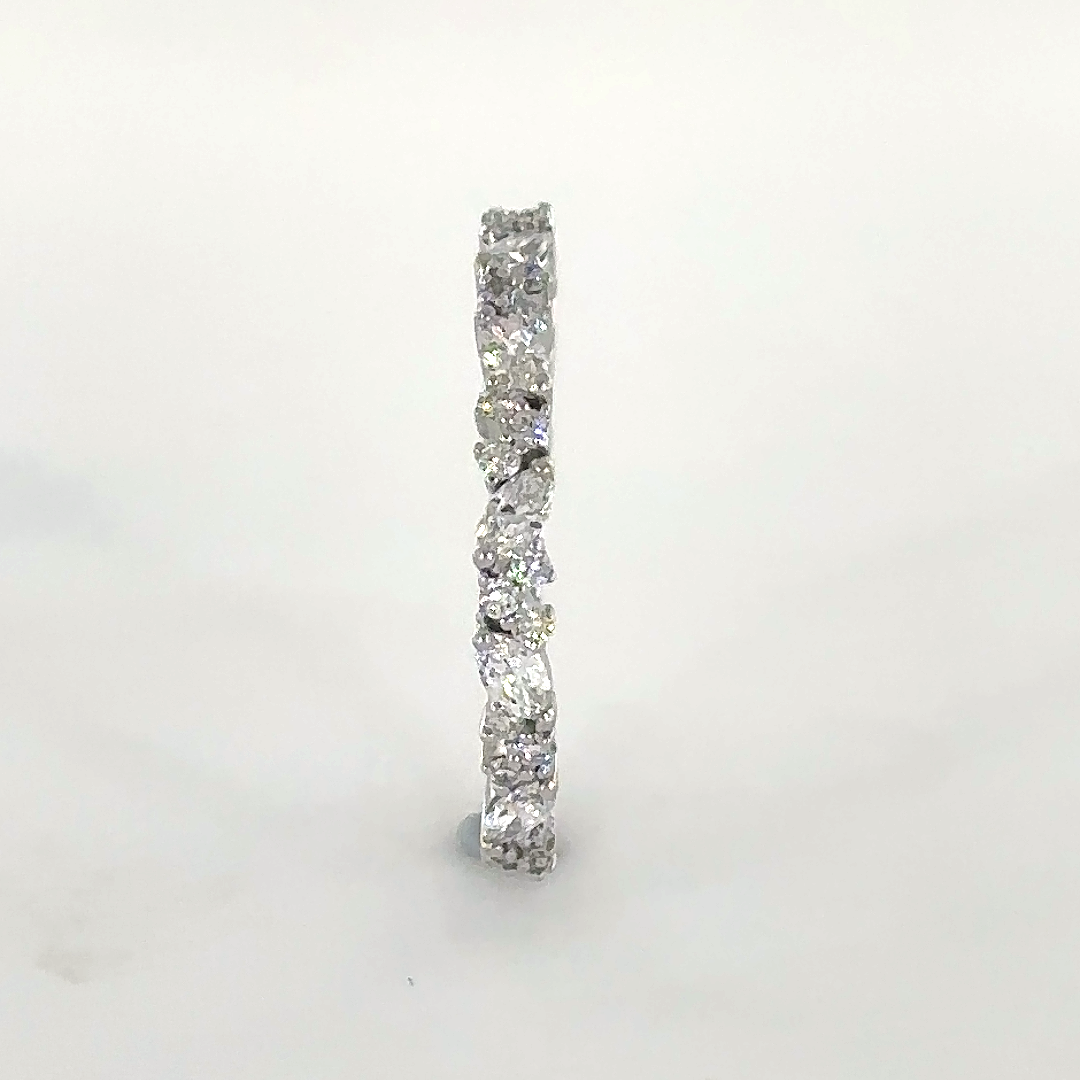 Round and Marquise diamond crisscross pattern ring - Image 3